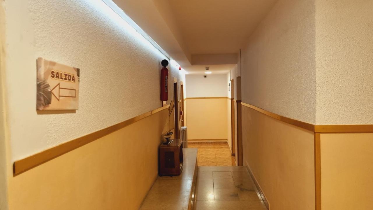 Hostal Rio De Castro Barcelona Zewnętrze zdjęcie