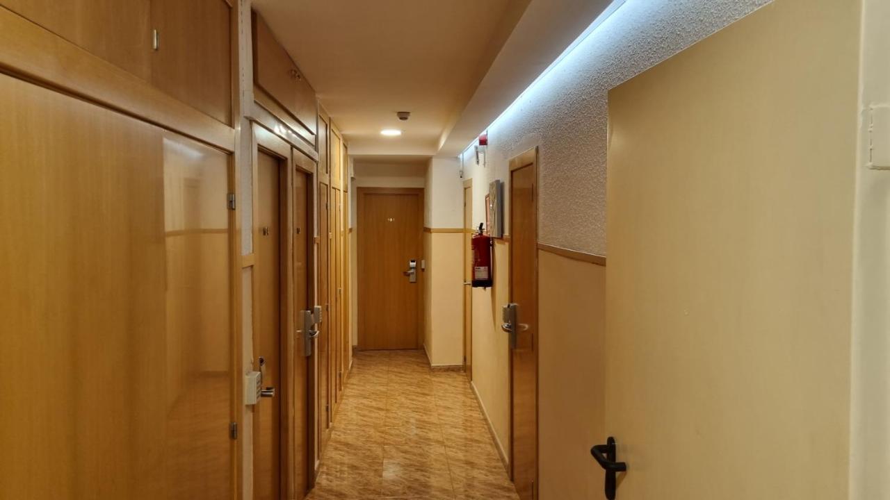 Hostal Rio De Castro Barcelona Zewnętrze zdjęcie