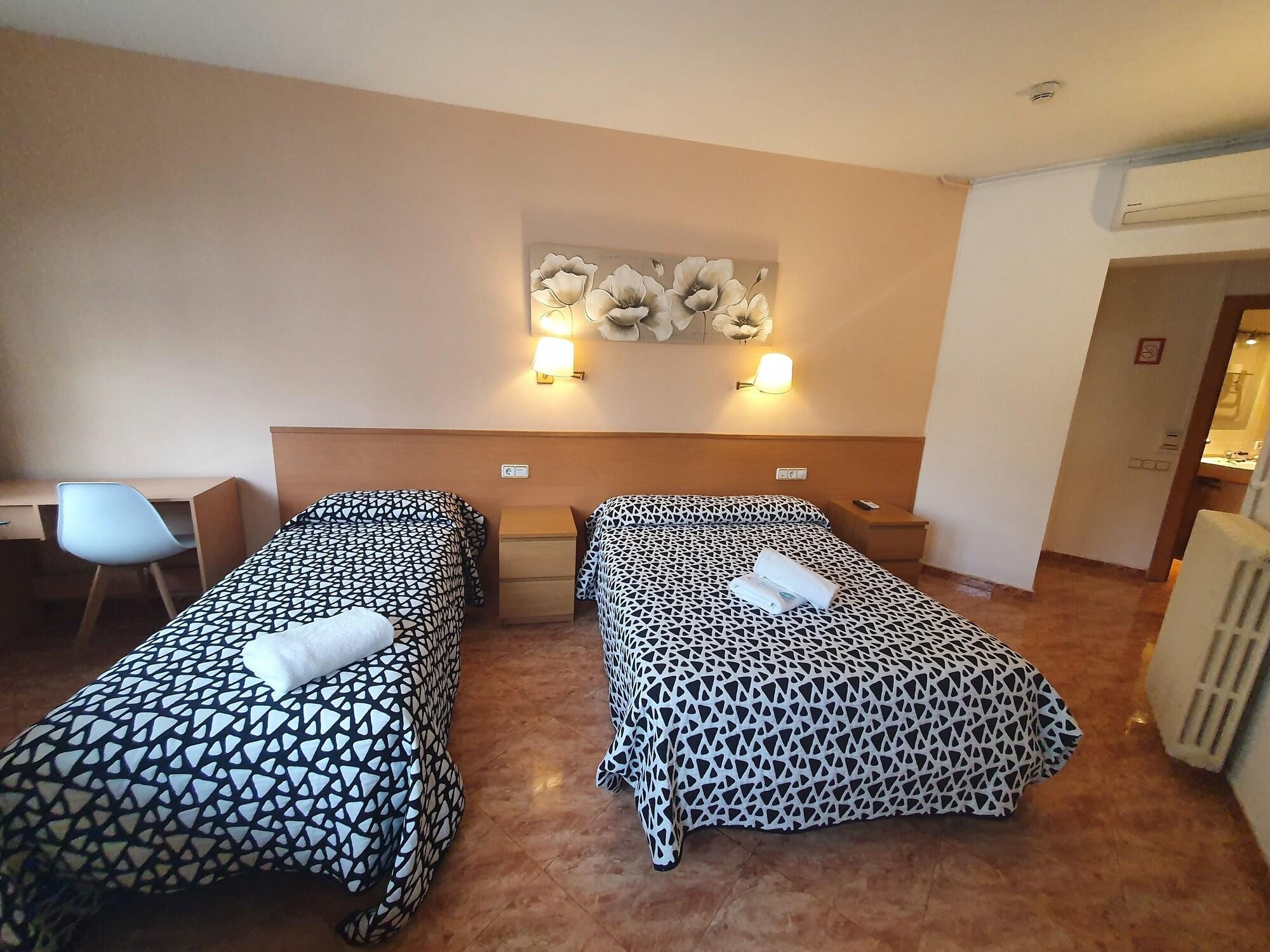 Hostal Rio De Castro Barcelona Zewnętrze zdjęcie