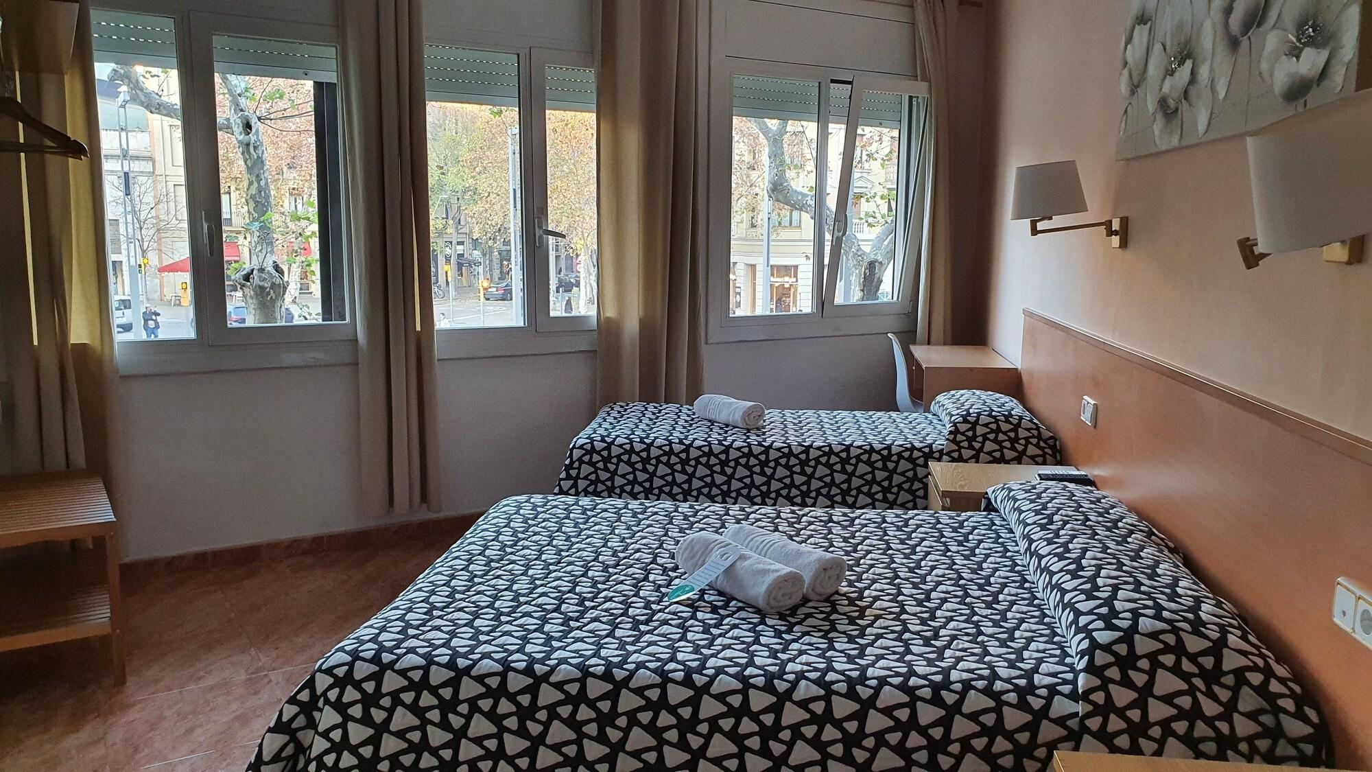 Hostal Rio De Castro Barcelona Zewnętrze zdjęcie